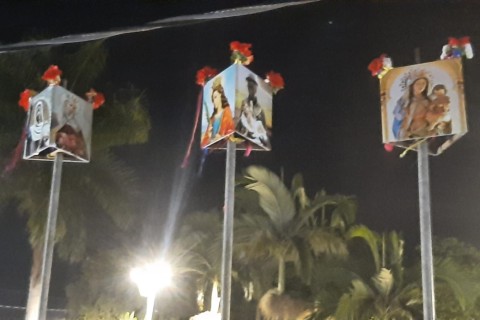 Congadas 2025: a emoção da Descida dos Mastros em Fortaleza de Minas